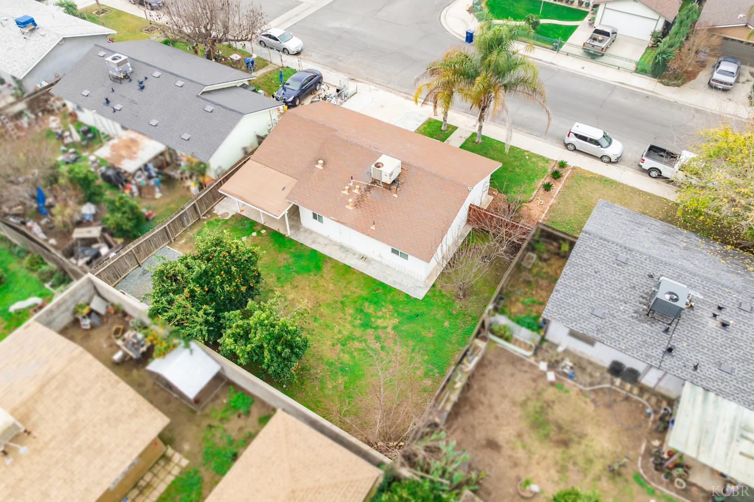 20808 S Renn Ave, Laton, CA 93242