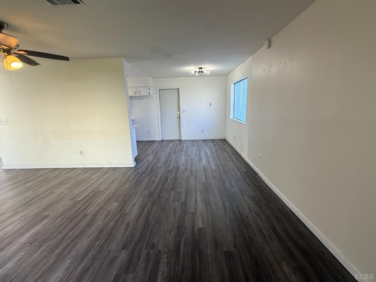 852 Azalea Ln, Lemoore, CA 93245