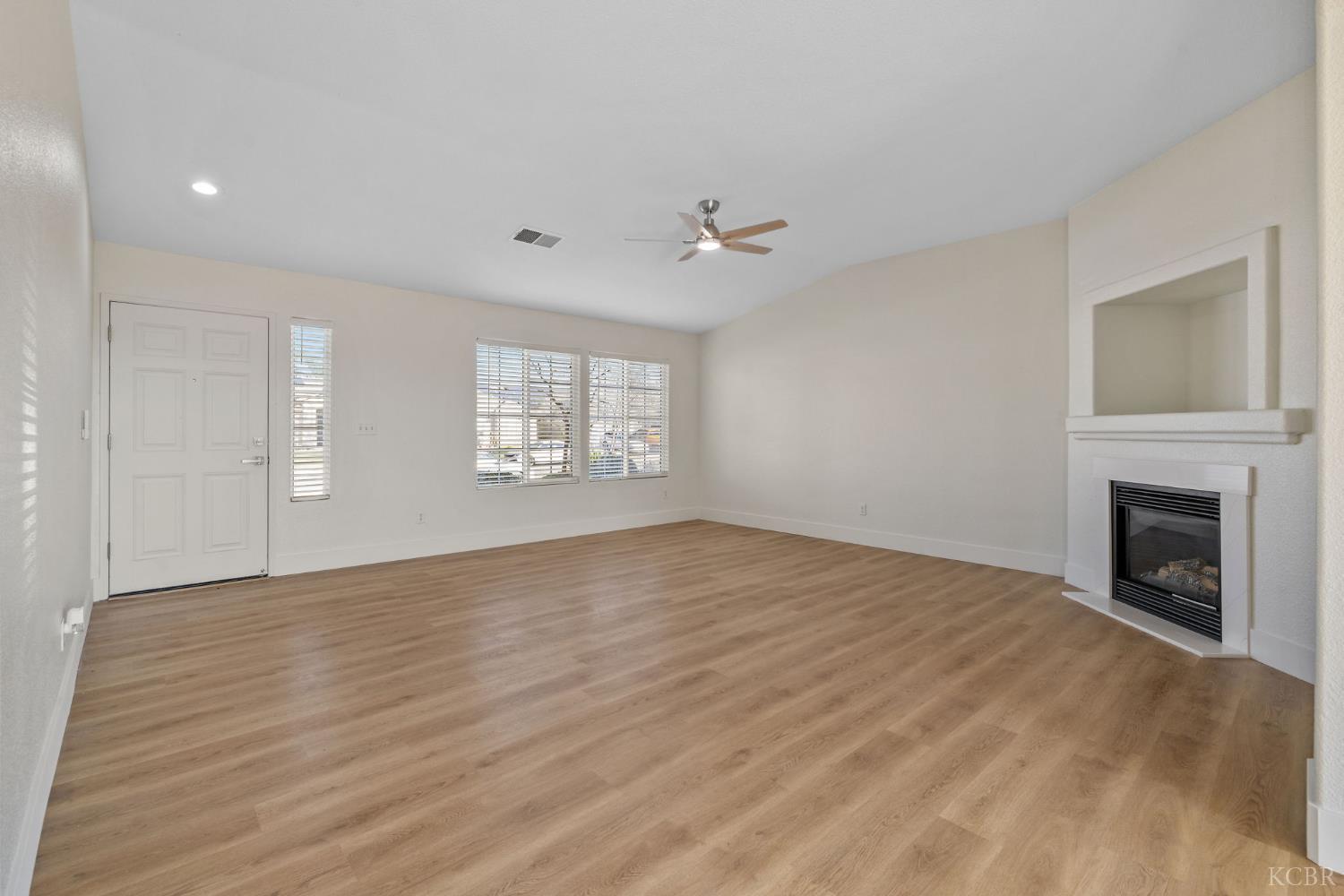 1459 Chimney Way, Lemoore, CA 93245