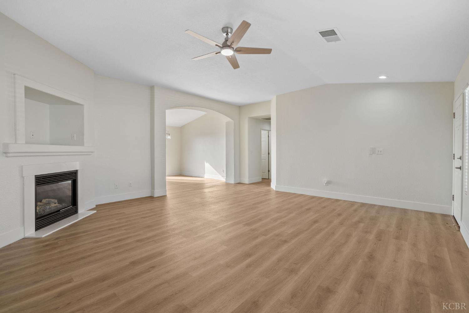 1459 Chimney Way, Lemoore, CA 93245