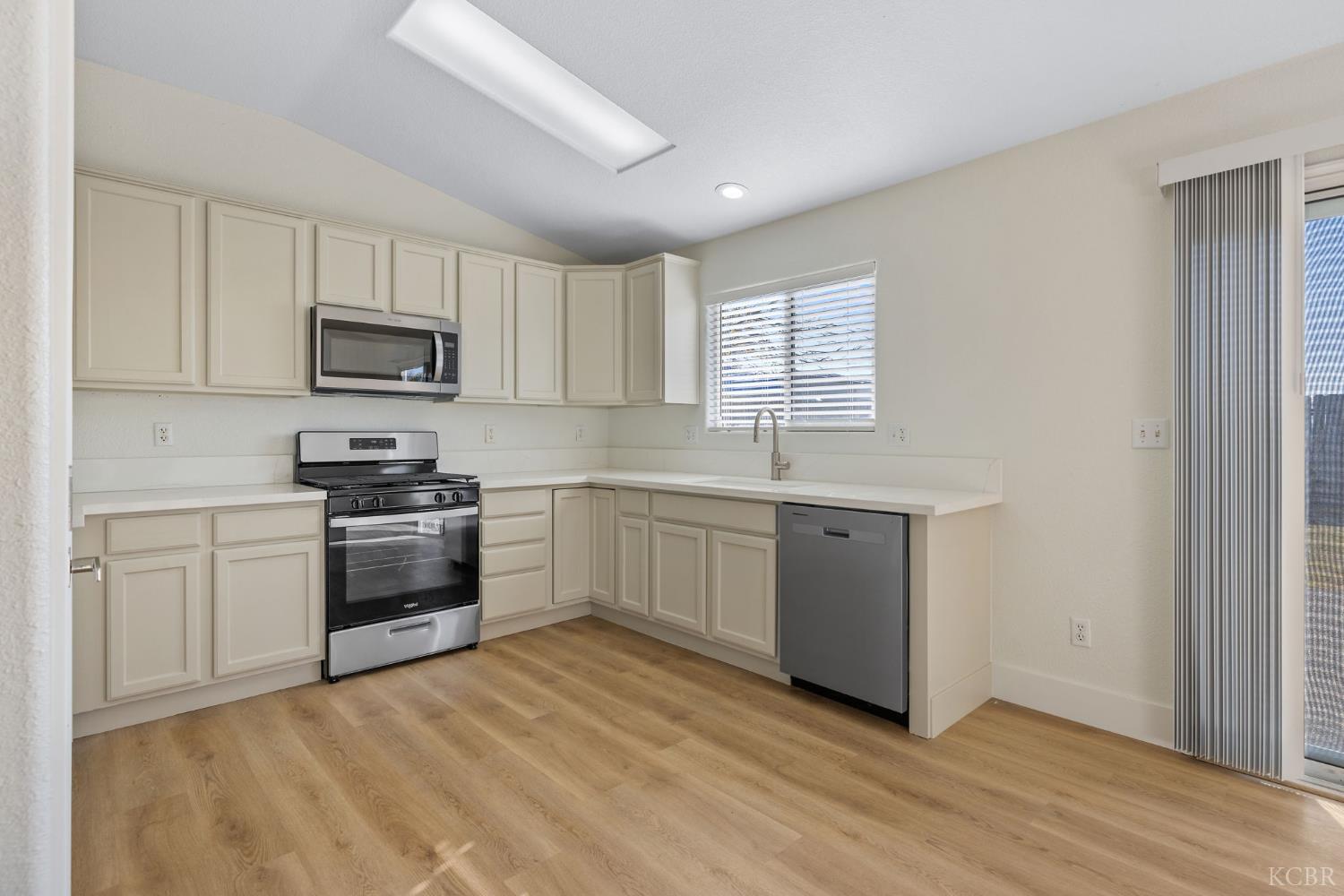 1459 Chimney Way, Lemoore, CA 93245