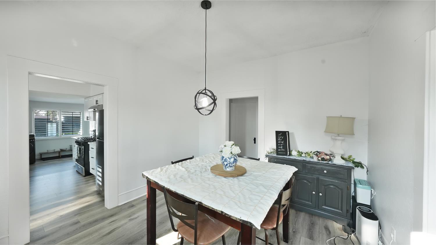 1318 N Redington St, Hanford, CA 93230