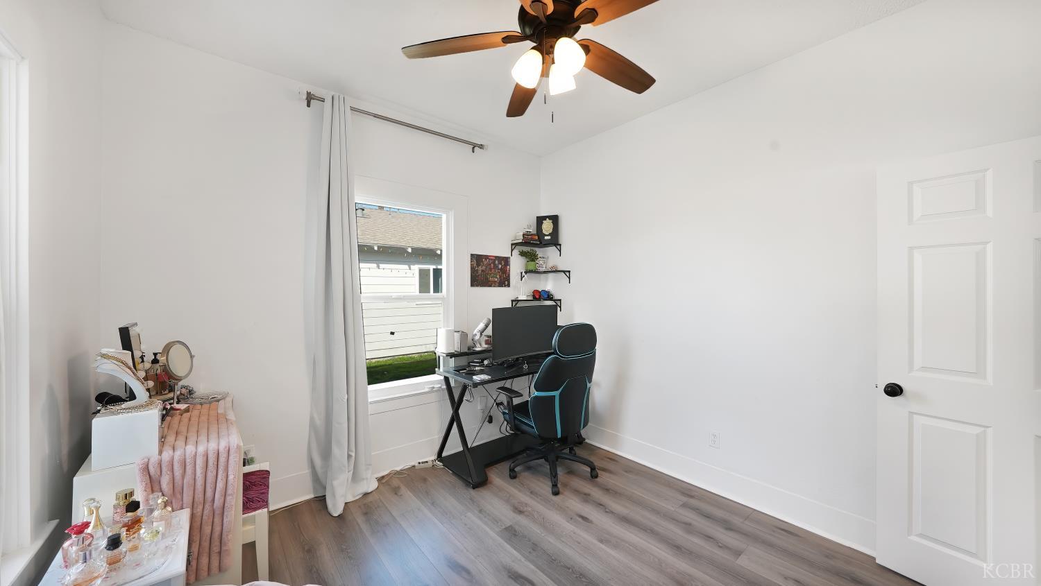 1318 N Redington St, Hanford, CA 93230