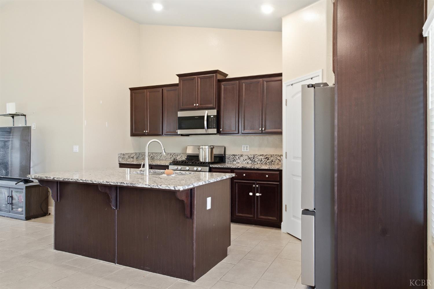 636 Castellina St, Lemoore, CA 93245