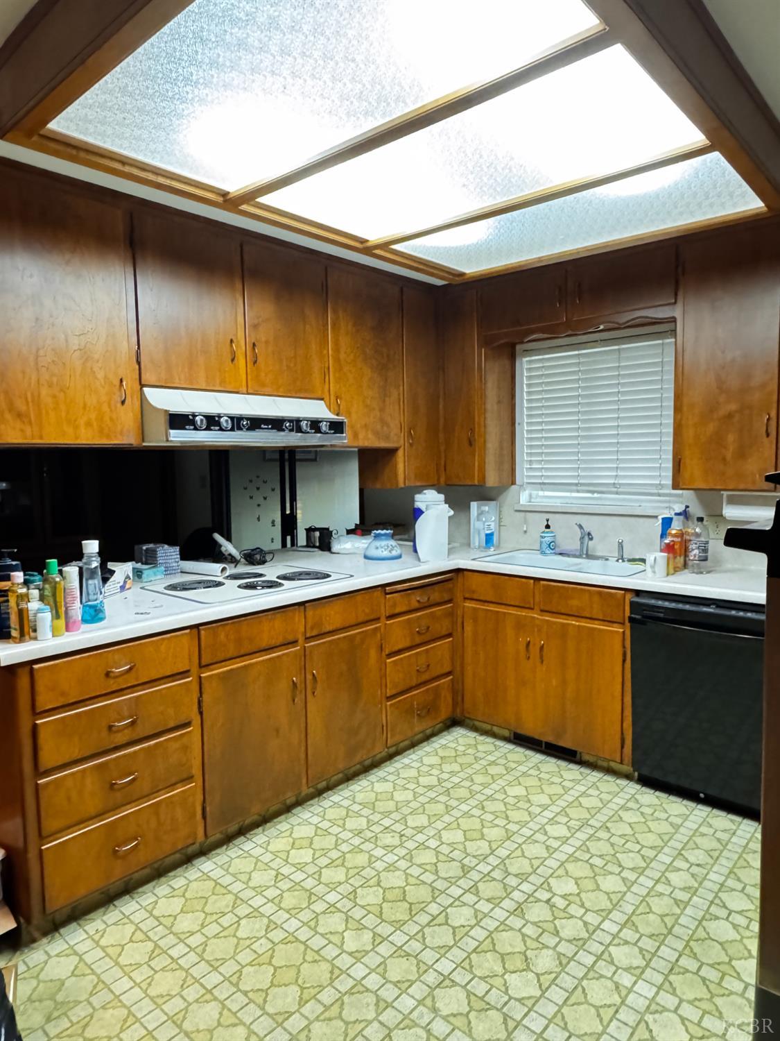 3146 W Harvard Ave, Visalia, CA 93277