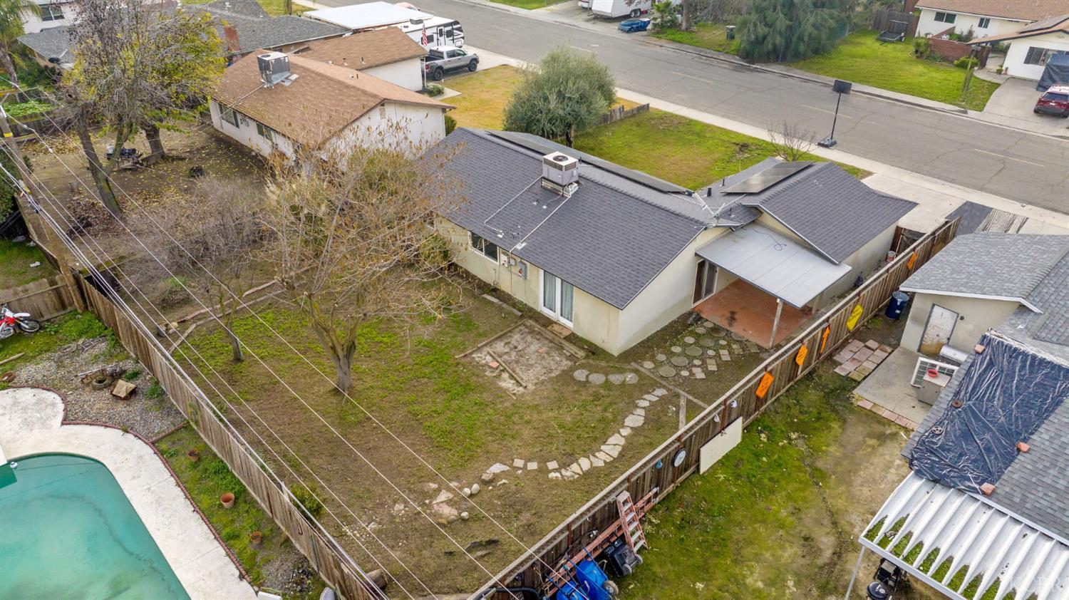 422 W Spring Ln, Lemoore, CA 93245