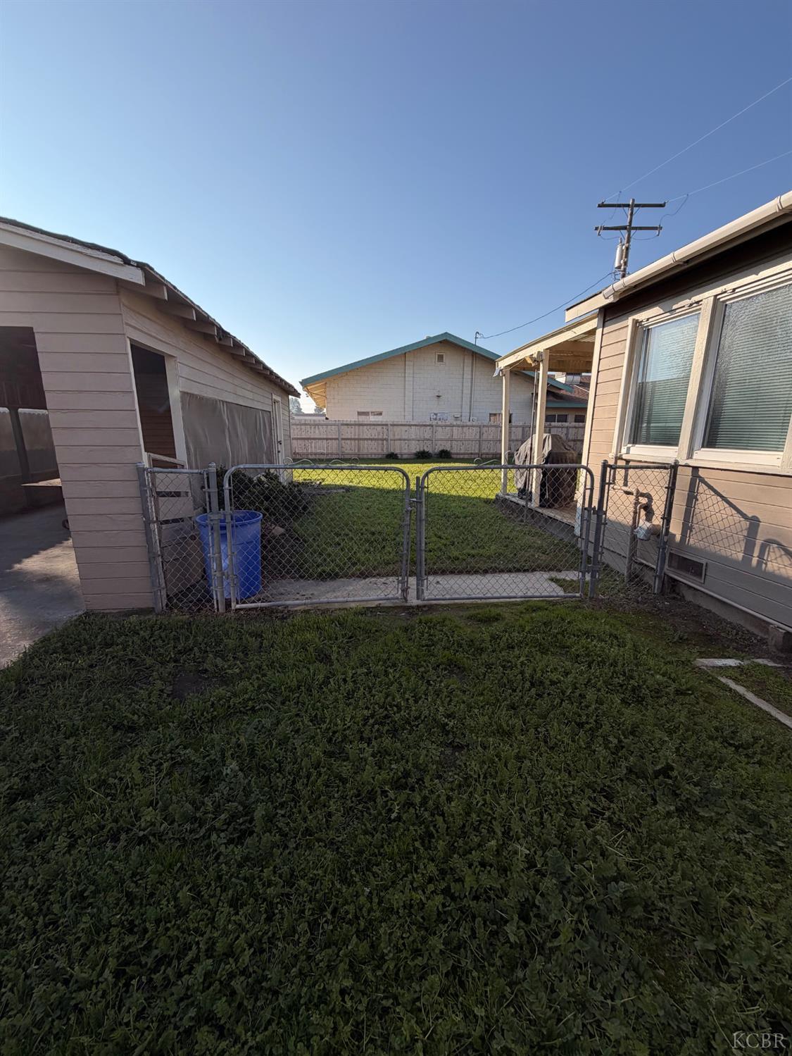 10670 Jackson St, Armona, CA 93202