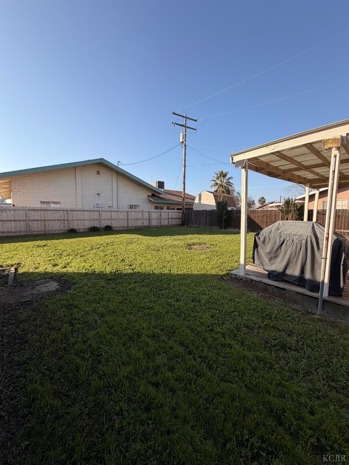 10670 Jackson St, Armona, CA 93202
