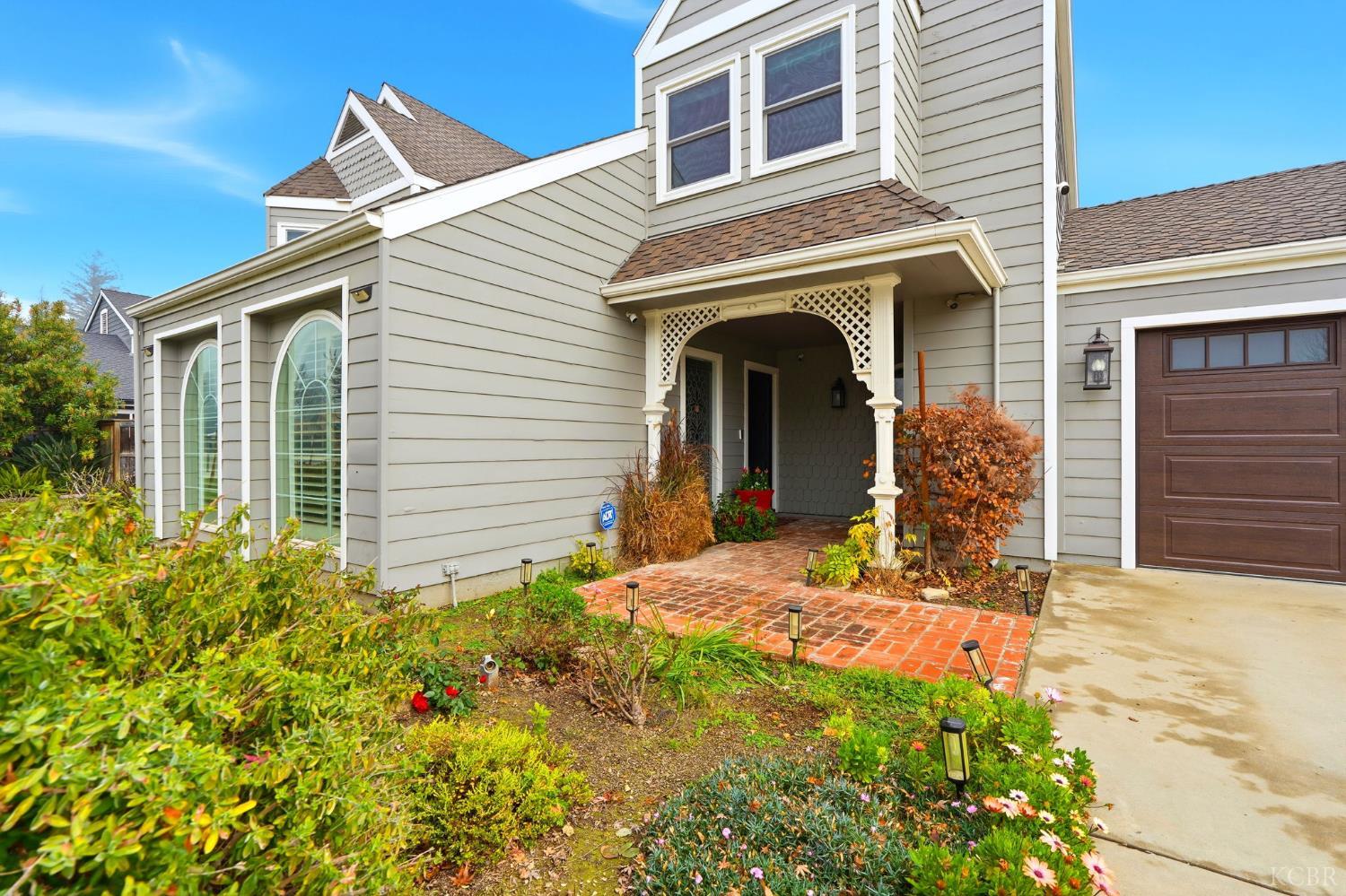 414 N Fulgham St, Visalia, CA 93291