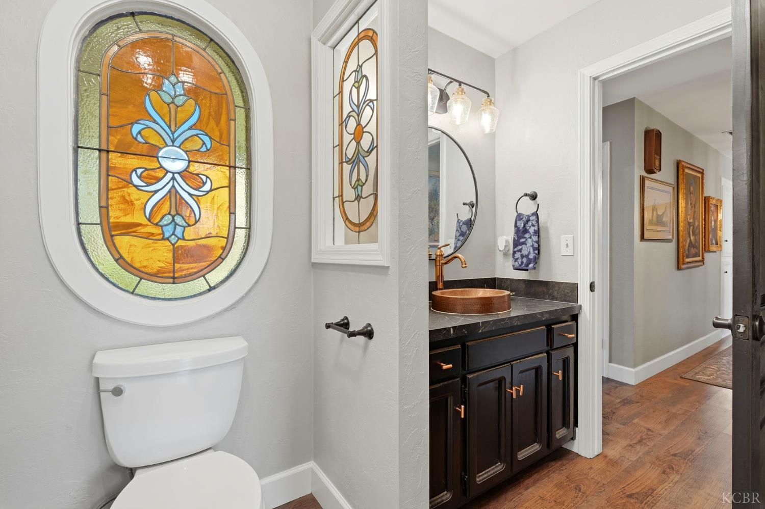 414 N Fulgham St, Visalia, CA 93291