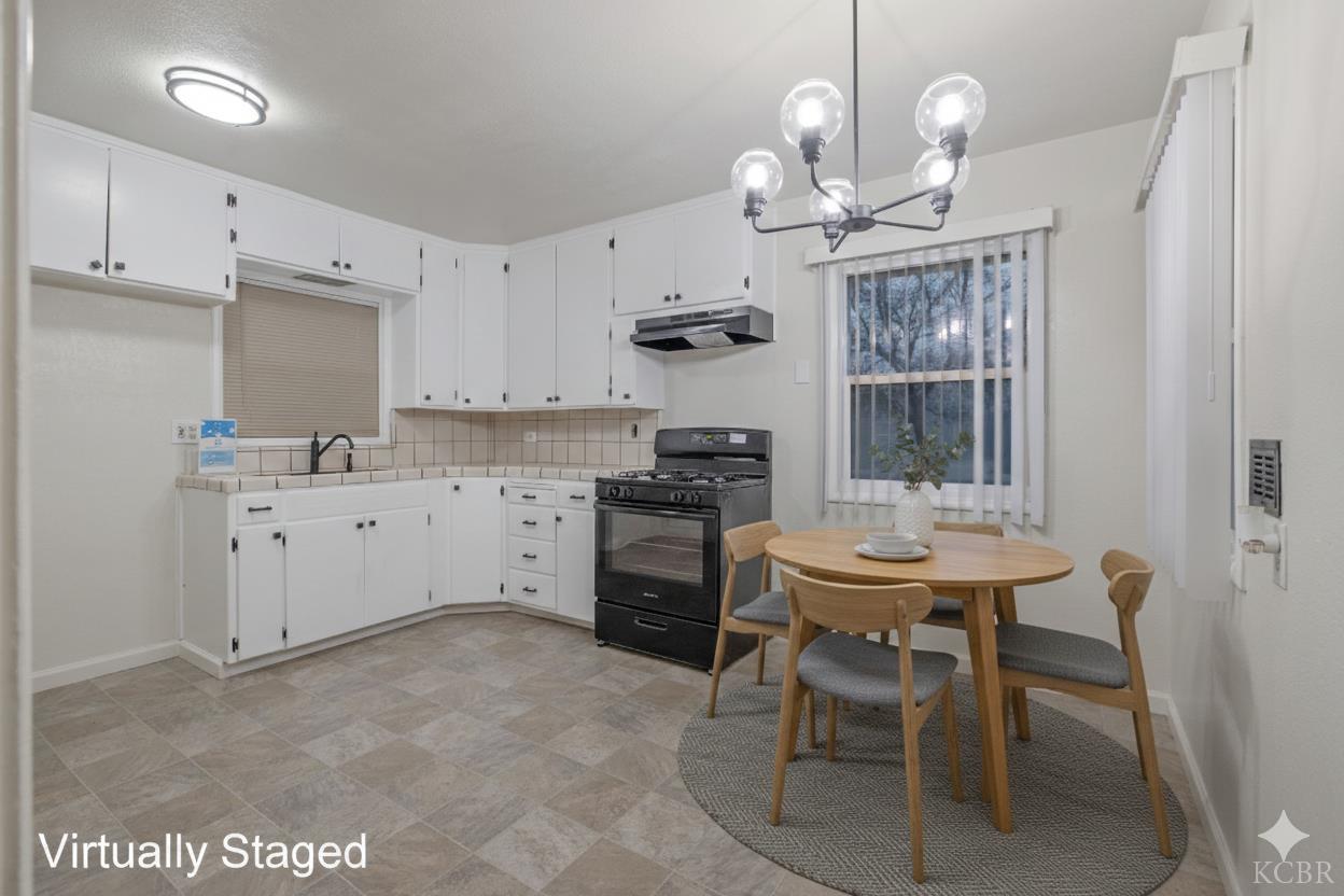 980 E Apricot Ave, Tulare, CA 93274