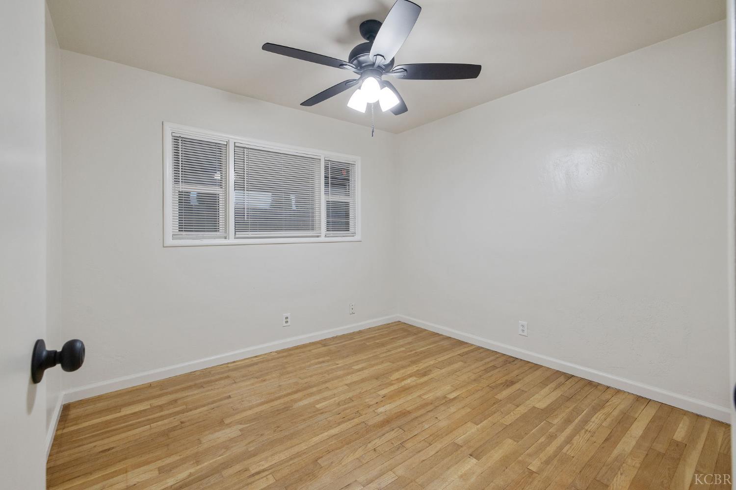 980 E Apricot Ave, Tulare, CA 93274