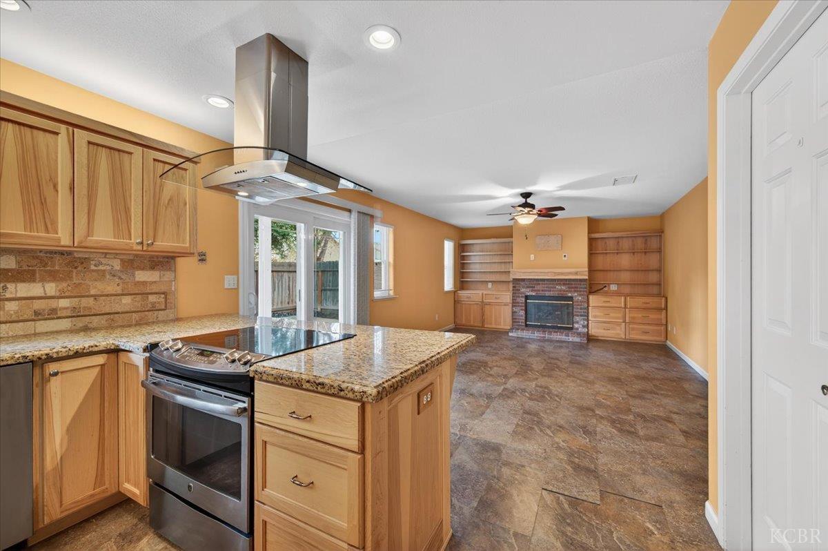 1881 E Frederick Ave, Fresno, CA 93720