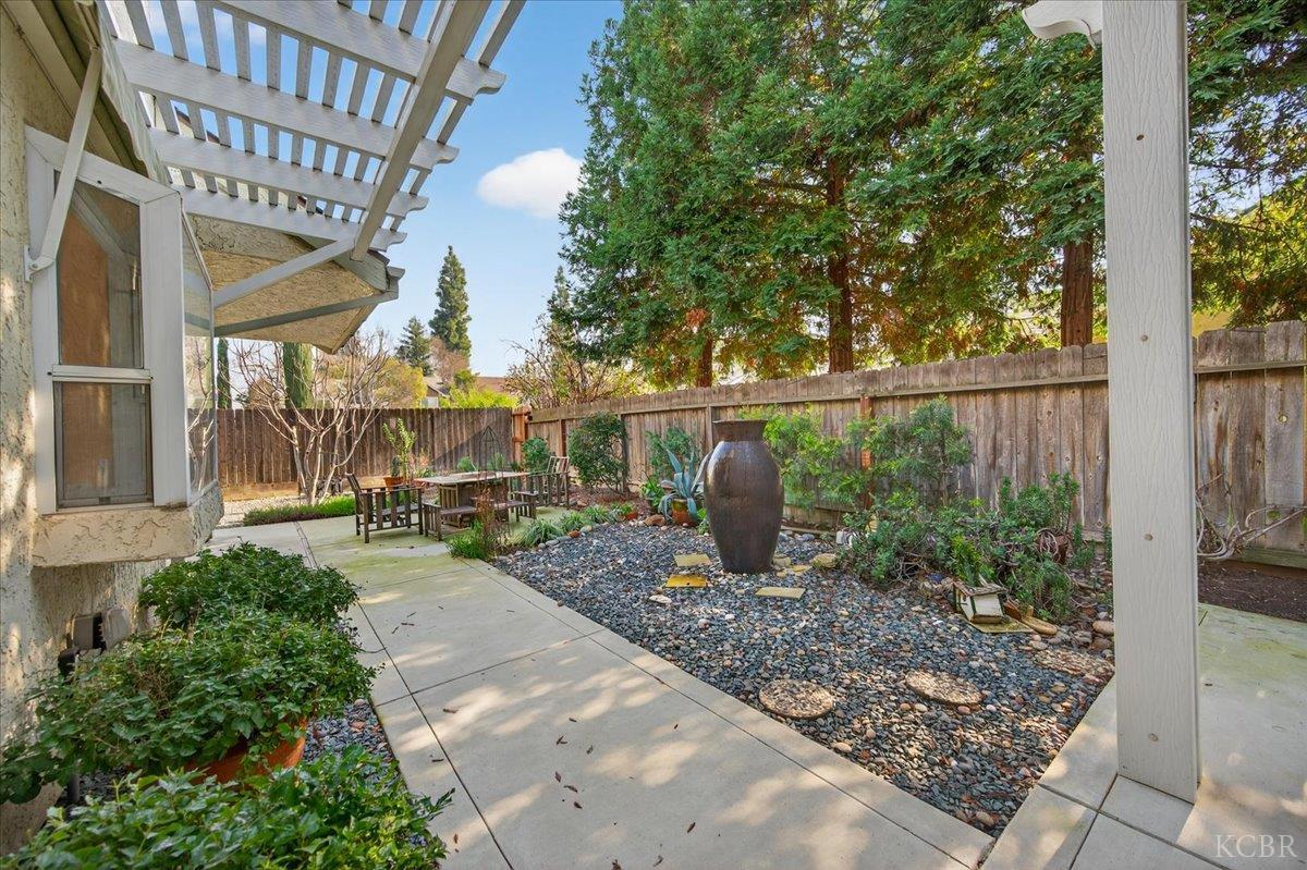 1881 E Frederick Ave, Fresno, CA 93720