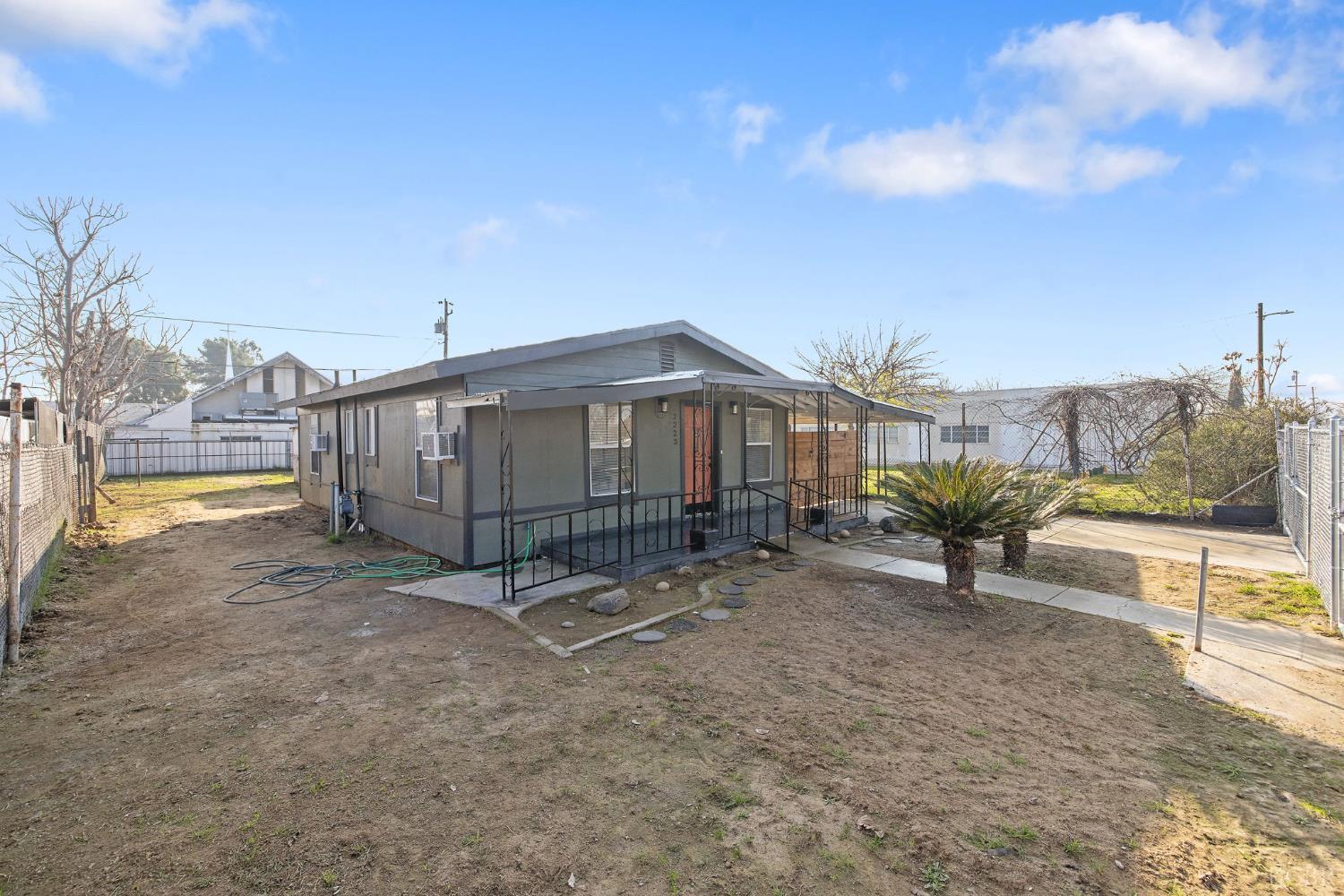 2223 Steele Ave, Bakersfield, CA 93307