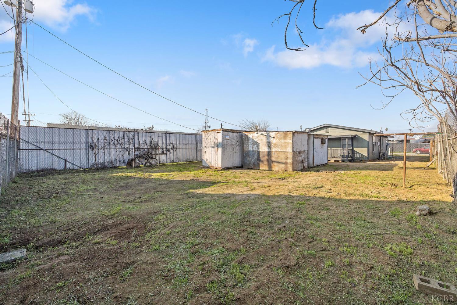 2223 Steele Ave, Bakersfield, CA 93307