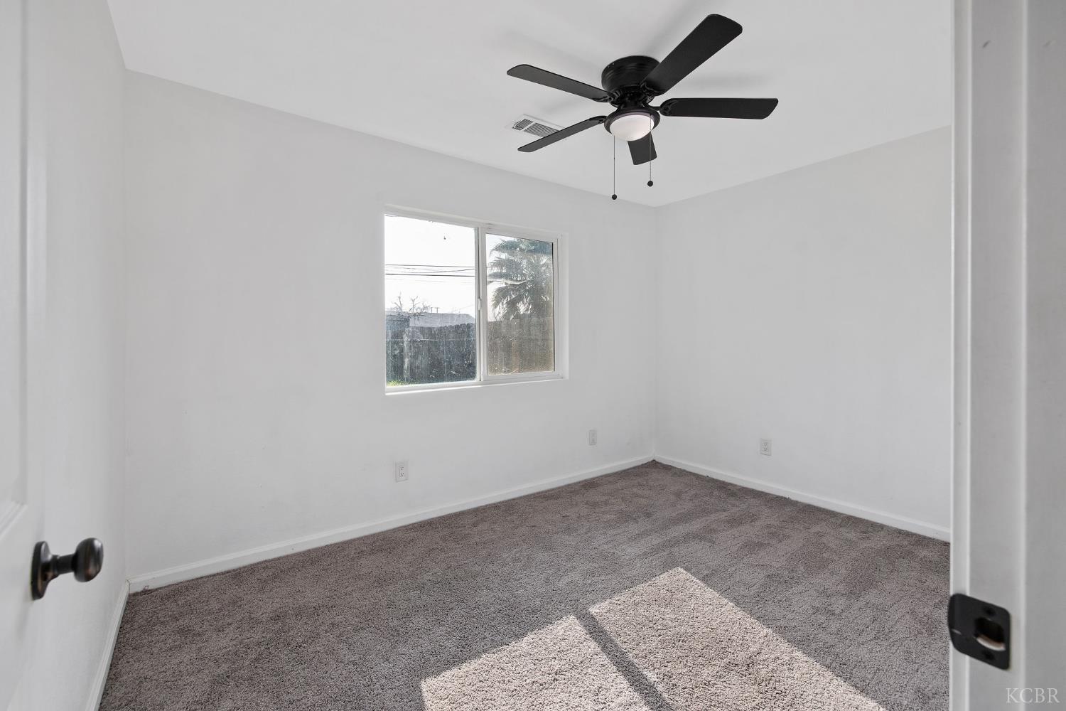 9665 Home Ave, Hanford, CA 93230