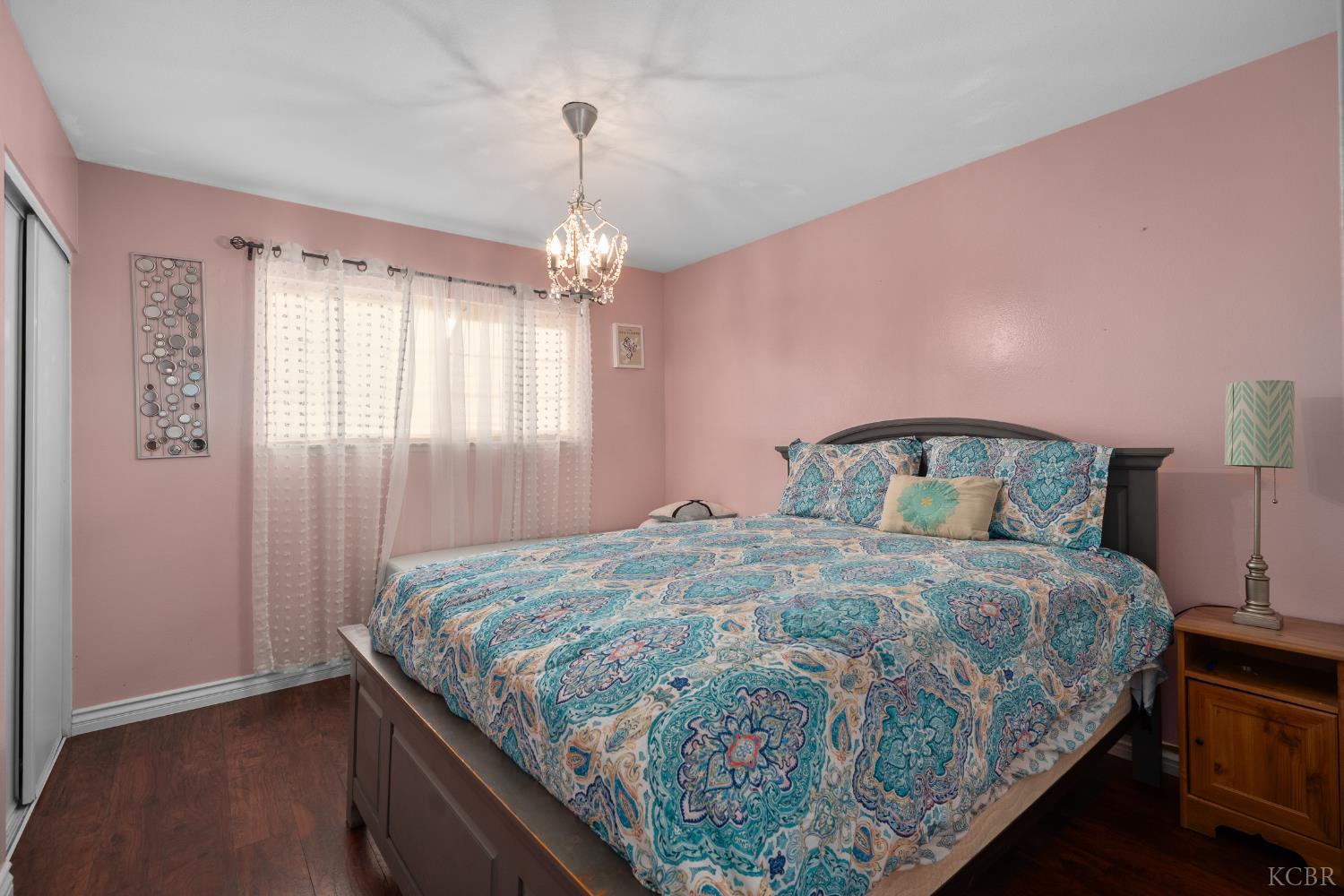 7494 Lemon St, Fontana, CA 92336