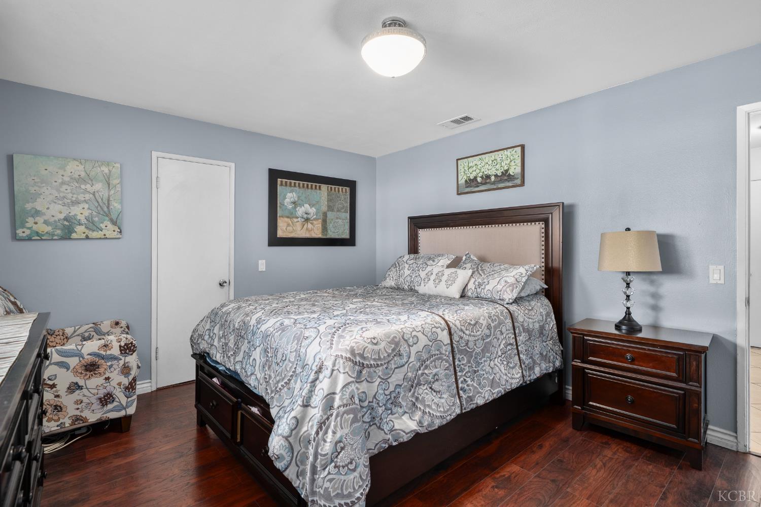 7494 Lemon St, Fontana, CA 92336