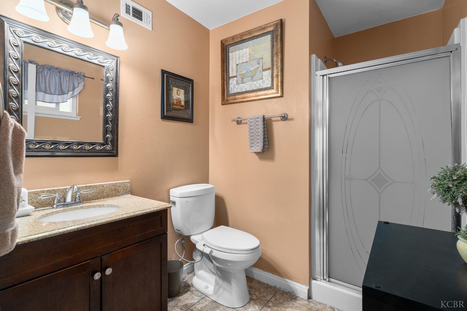 7494 Lemon St, Fontana, CA 92336