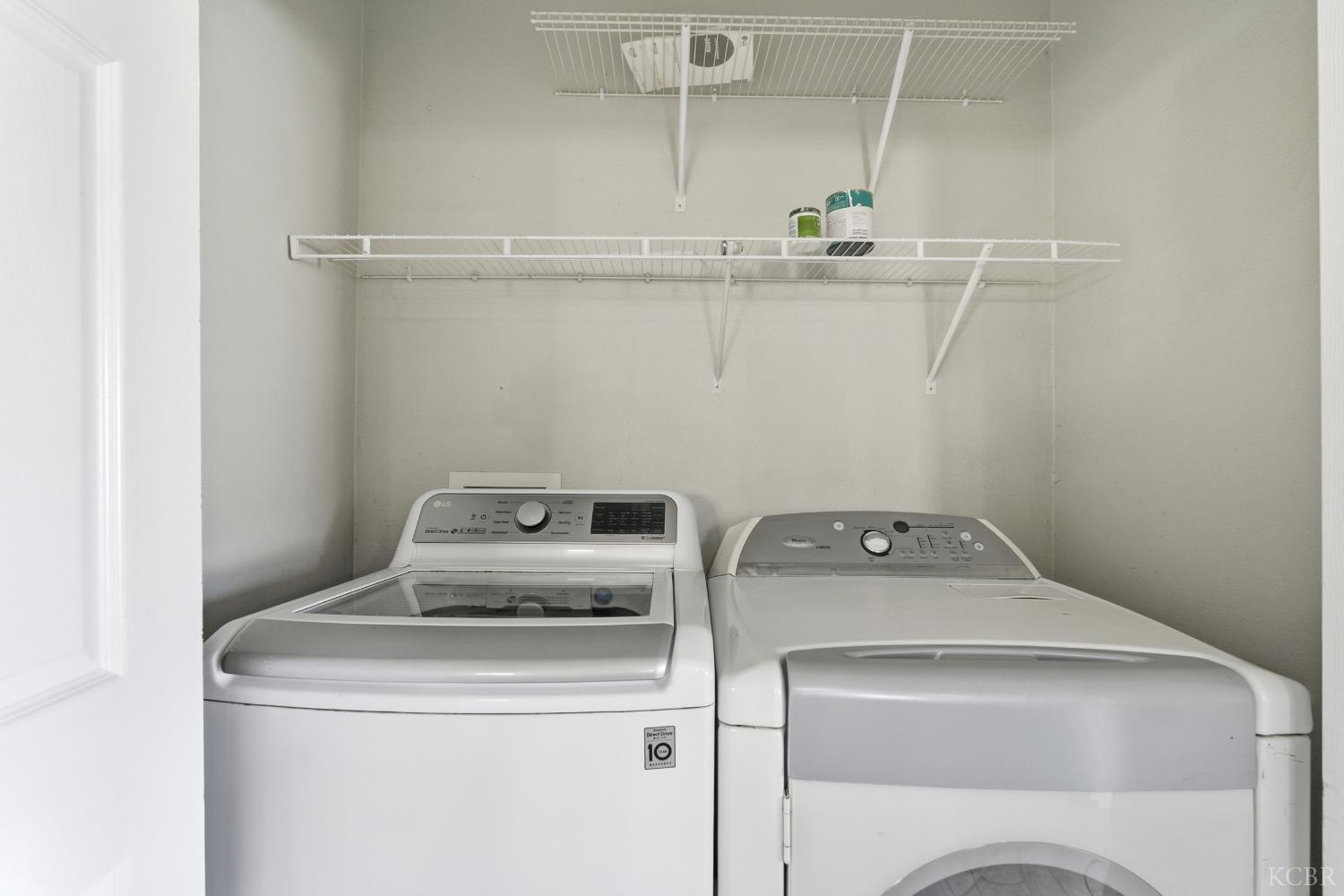 210 E 11th St, Hanford, CA 93230