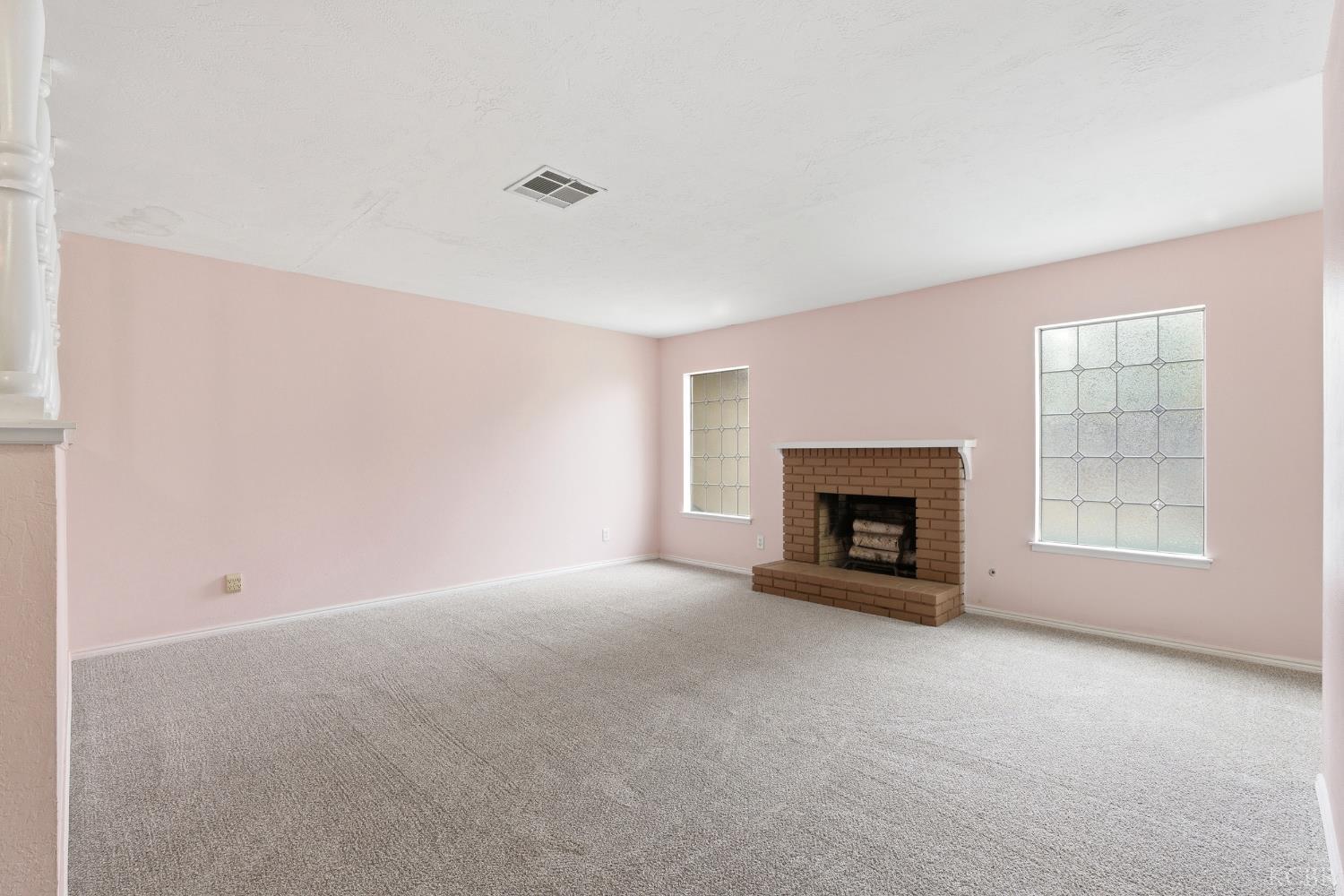 120 W Magnolia Ave, Hanford, CA 93230