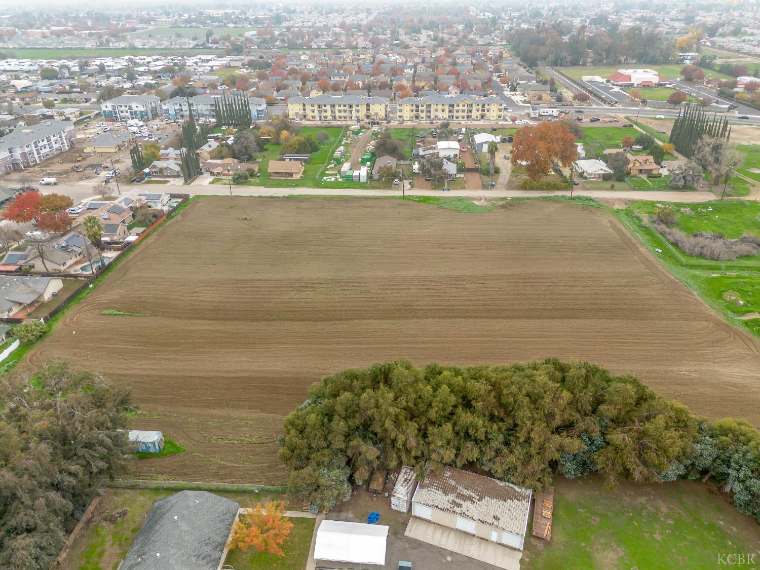 609 Oleander Ave, Lemoore, CA 93245