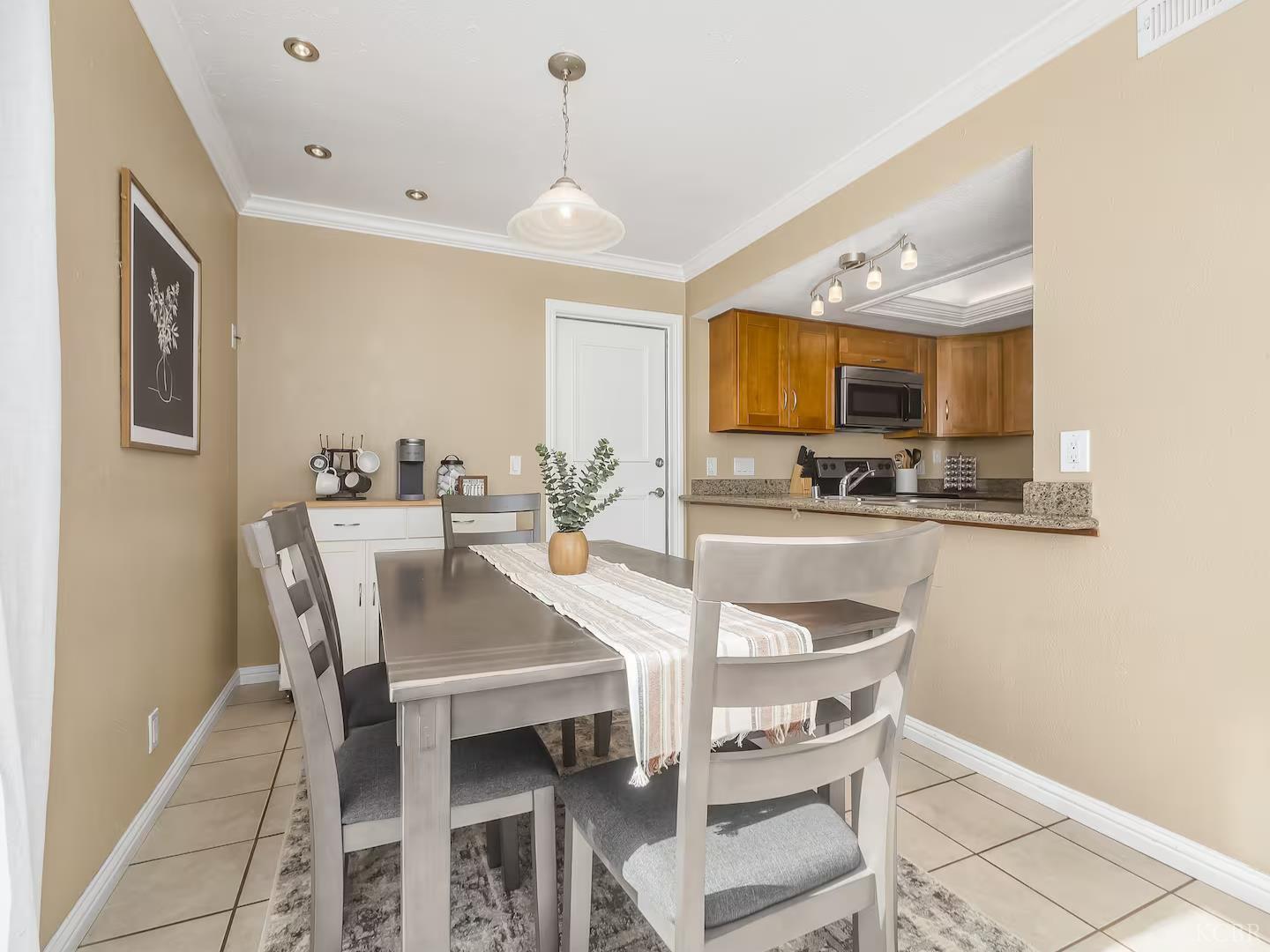 232 N Lemoore Ave N, Lemoore, CA 93245