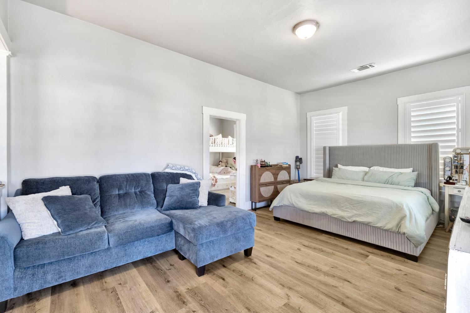 3 C St, Lemoore, CA 93245