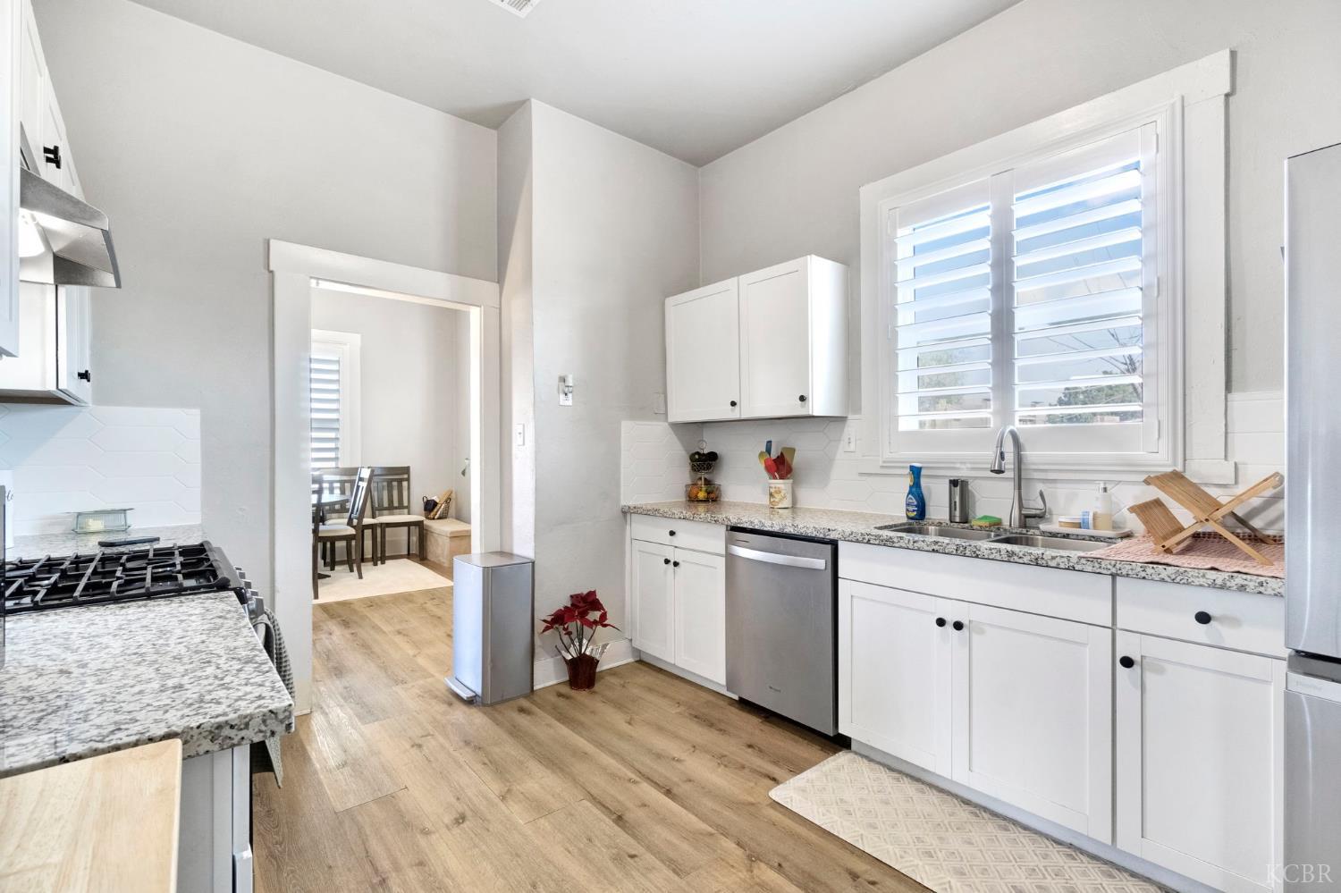 3 C St, Lemoore, CA 93245