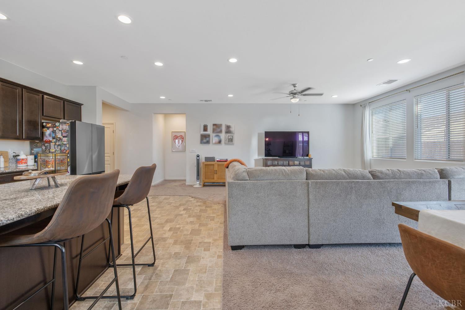 495 Pearl Dr, Lemoore, CA 93245