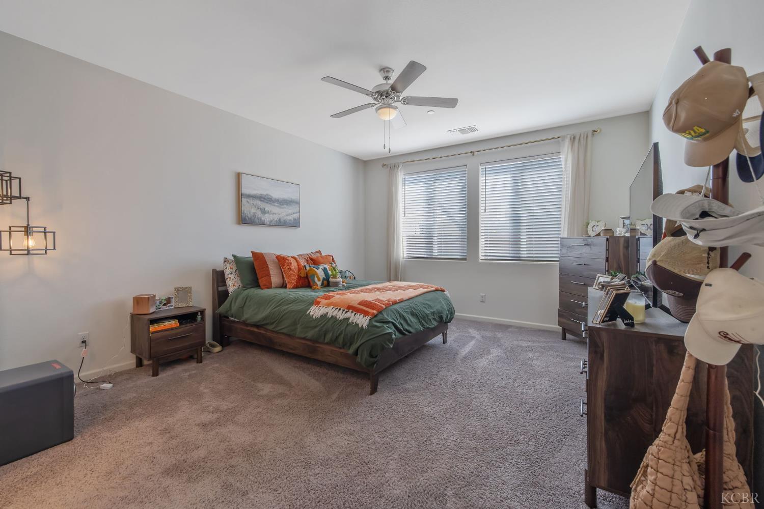 495 Pearl Dr, Lemoore, CA 93245