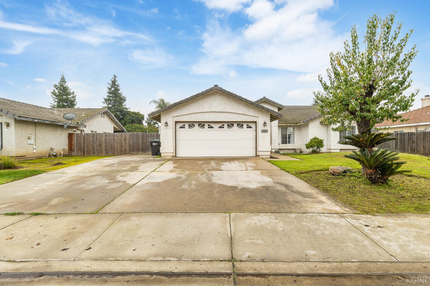 2481 W Monache Ln, Porterville, CA 93257