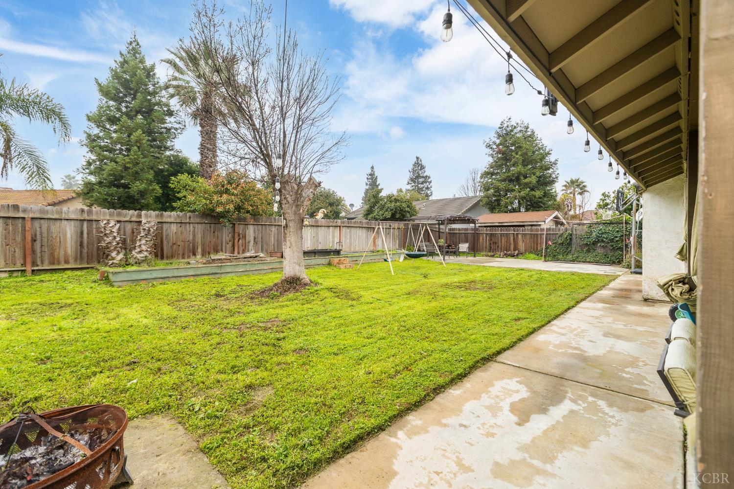 2481 W Monache Ln, Porterville, CA 93257