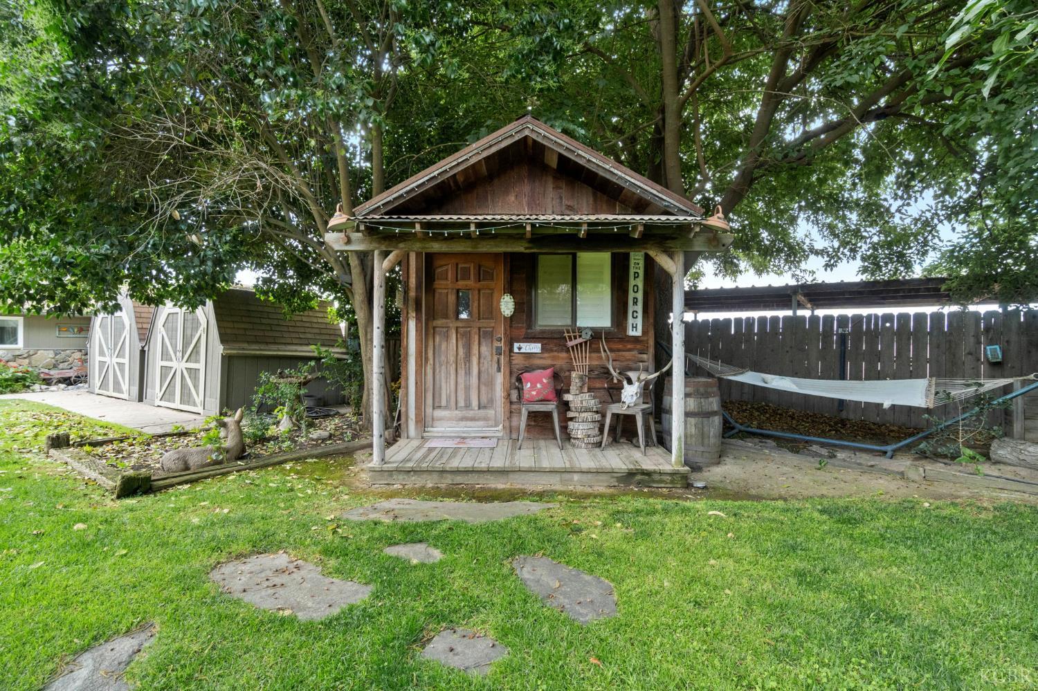 10730 17th Ave, Lemoore, CA 93245