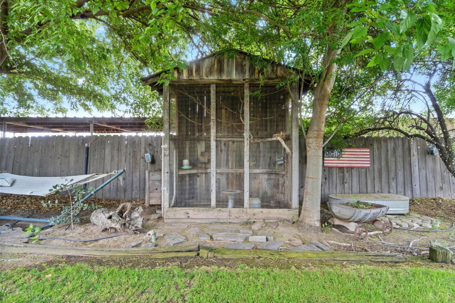 10730 17th Ave, Lemoore, CA 93245