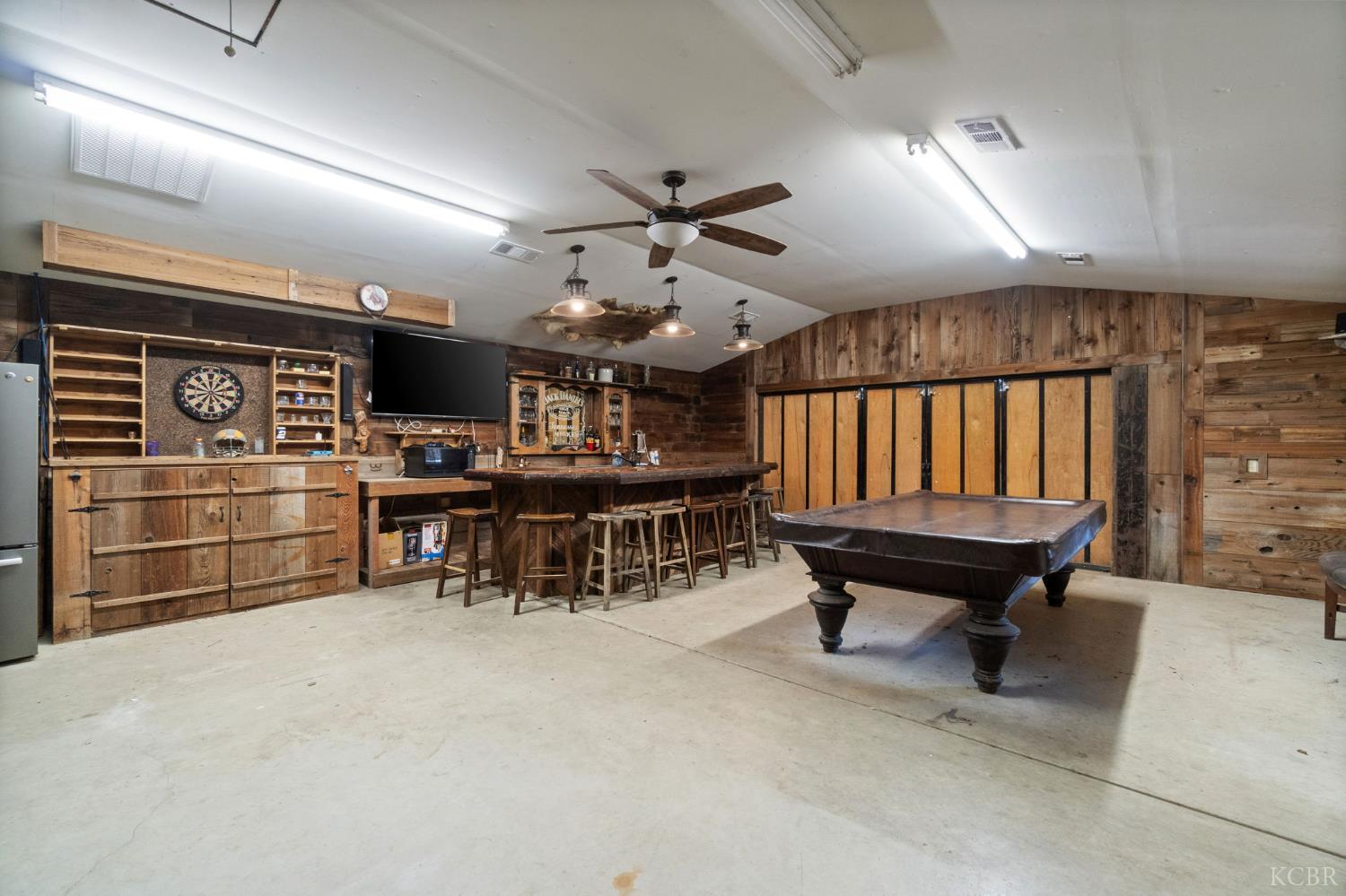 10730 17th Ave, Lemoore, CA 93245