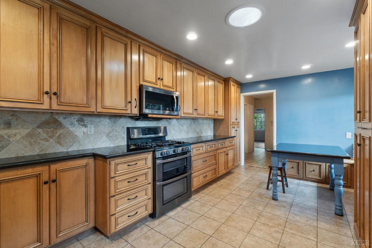 10730 17th Ave, Lemoore, CA 93245