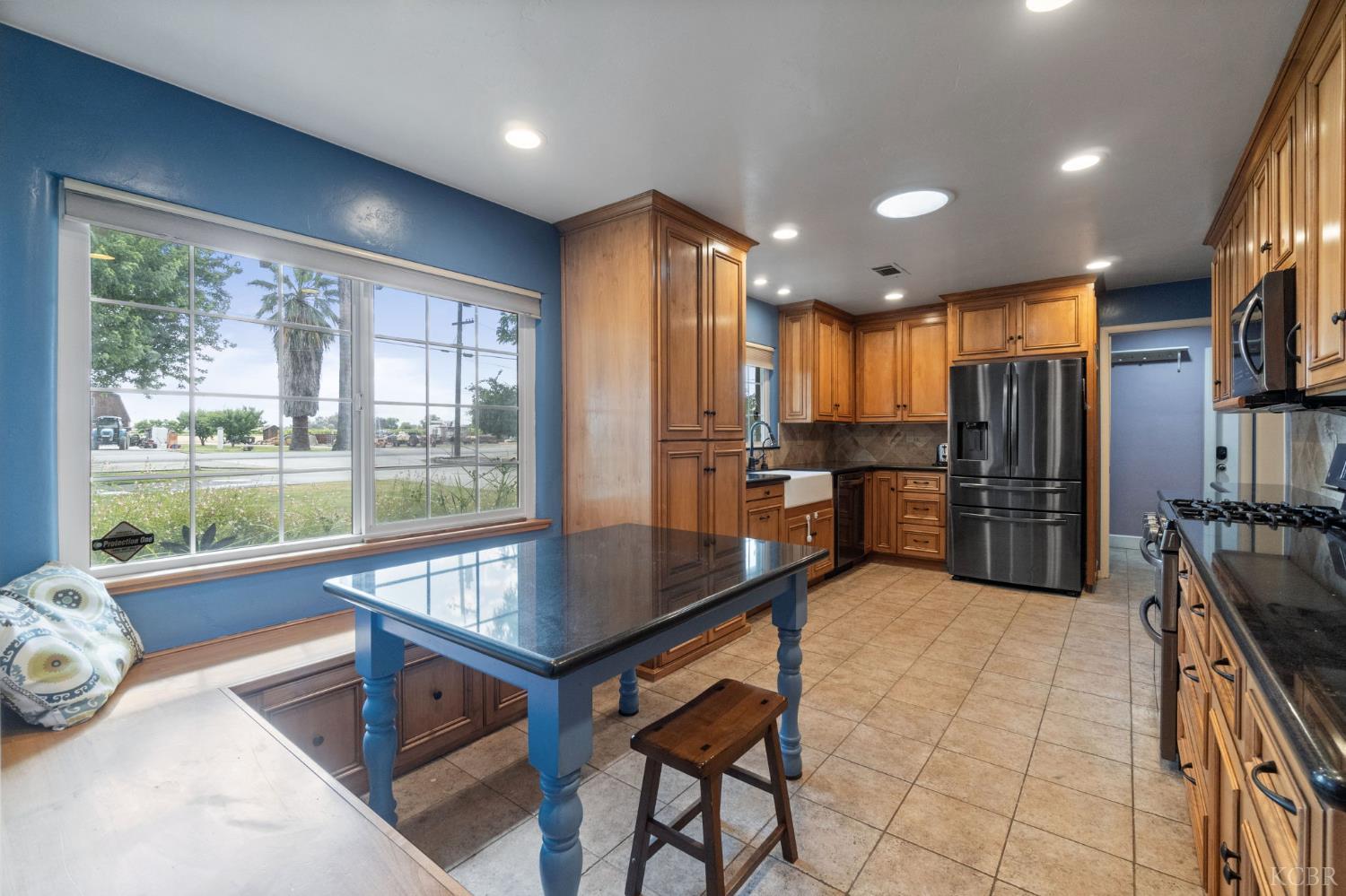 10730 17th Ave, Lemoore, CA 93245