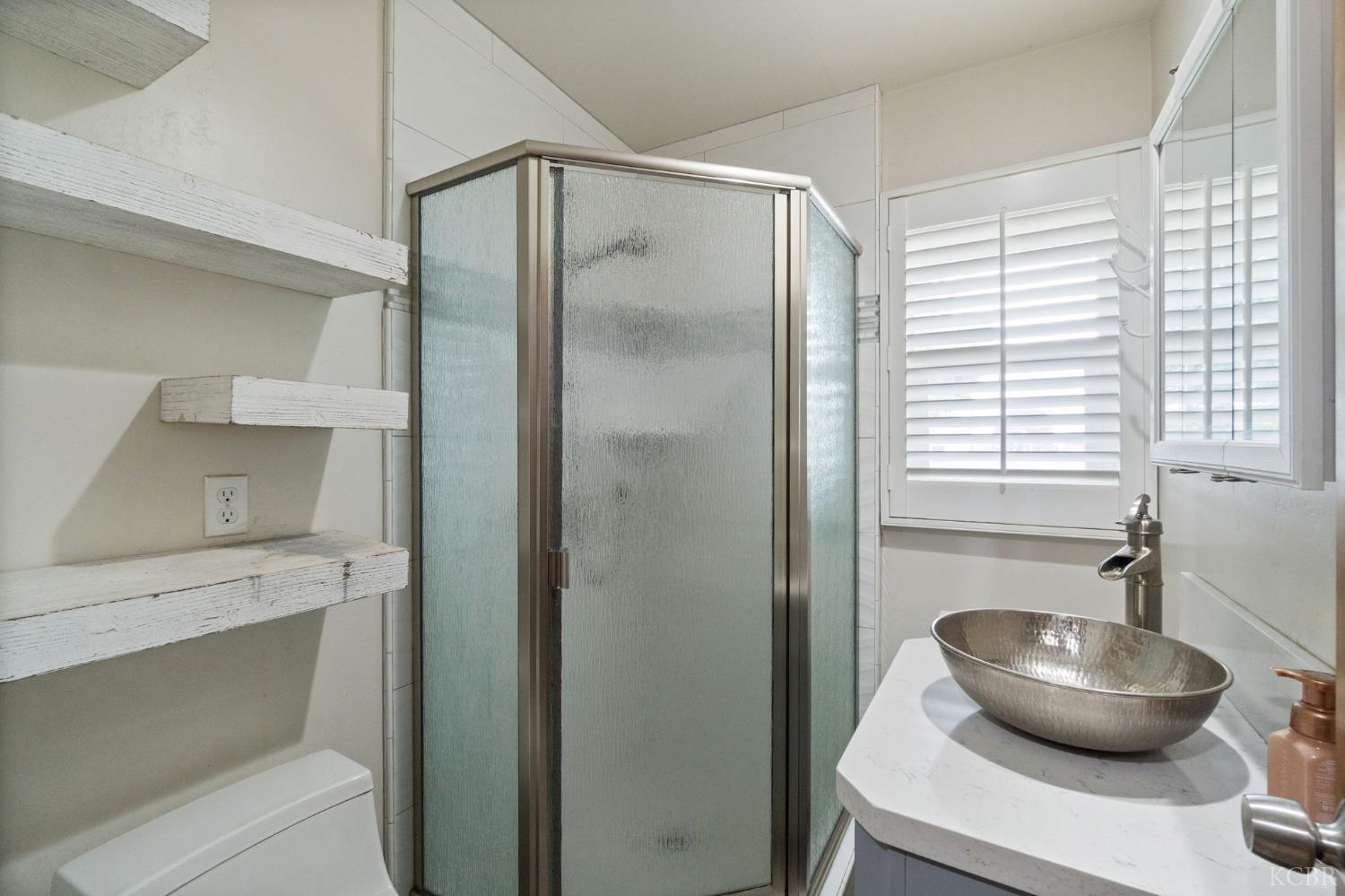 10730 17th Ave, Lemoore, CA 93245