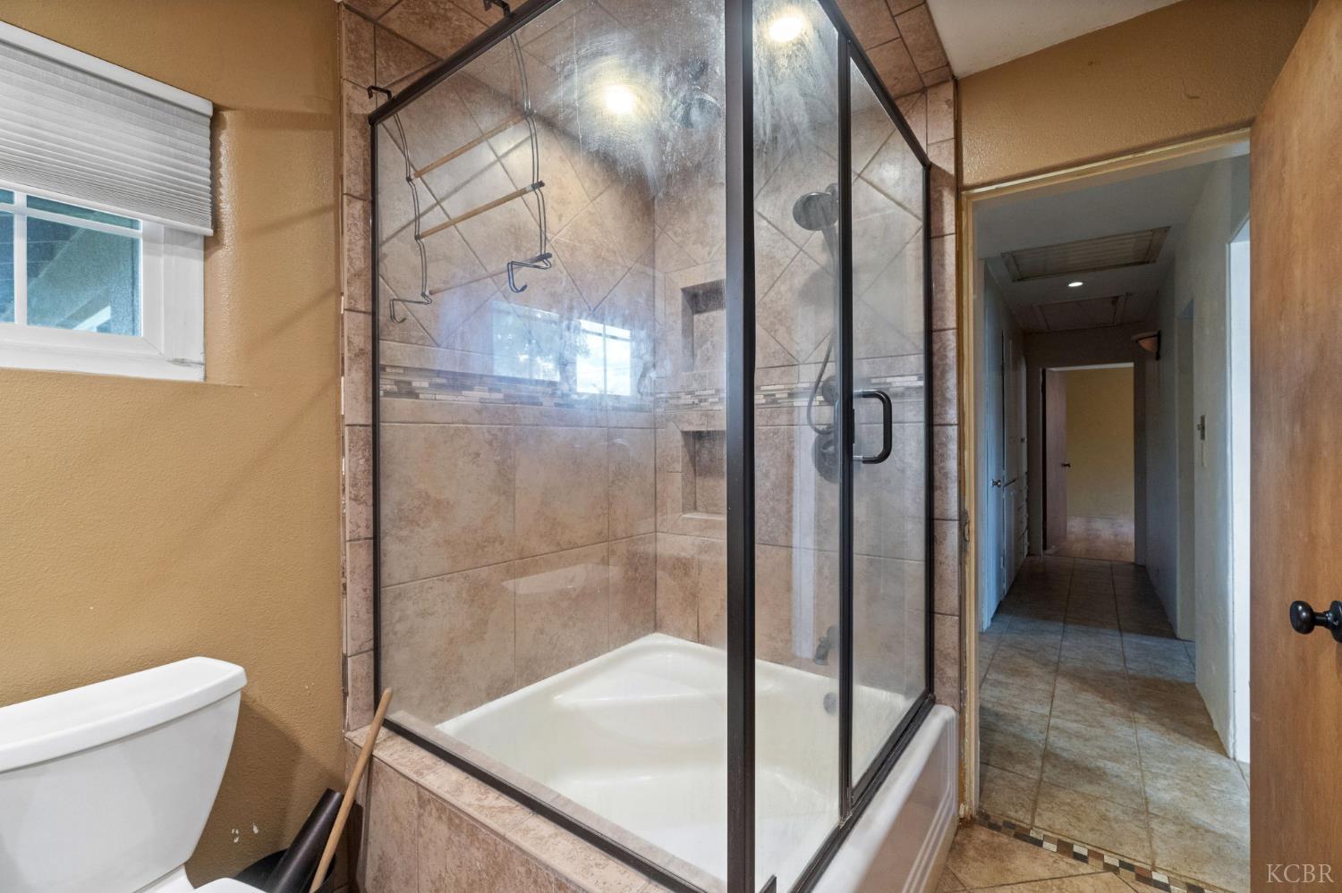 10730 17th Ave, Lemoore, CA 93245