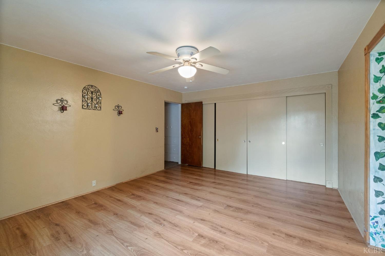 10730 17th Ave, Lemoore, CA 93245