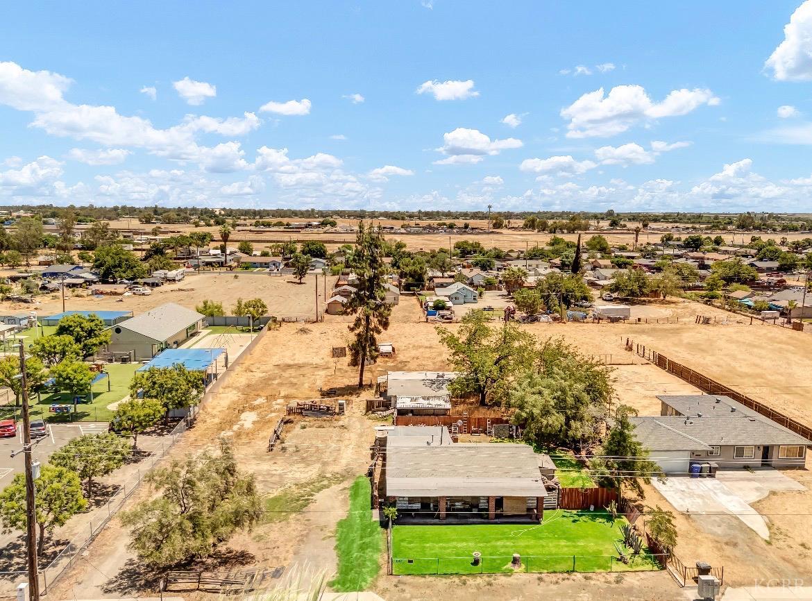 11431 11th Ave, Hanford, CA 93230