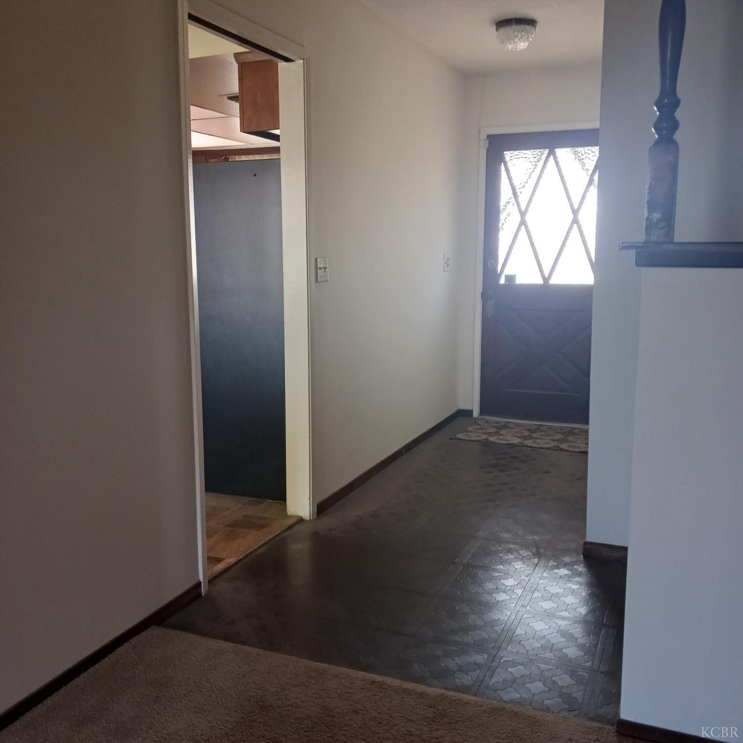 6195 11th Ave, Hanford, CA 93230