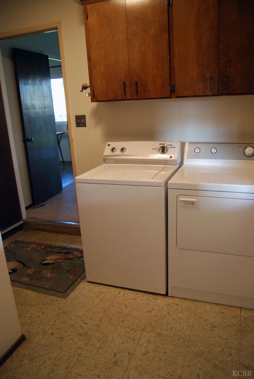 6195 11th Ave, Hanford, CA 93230