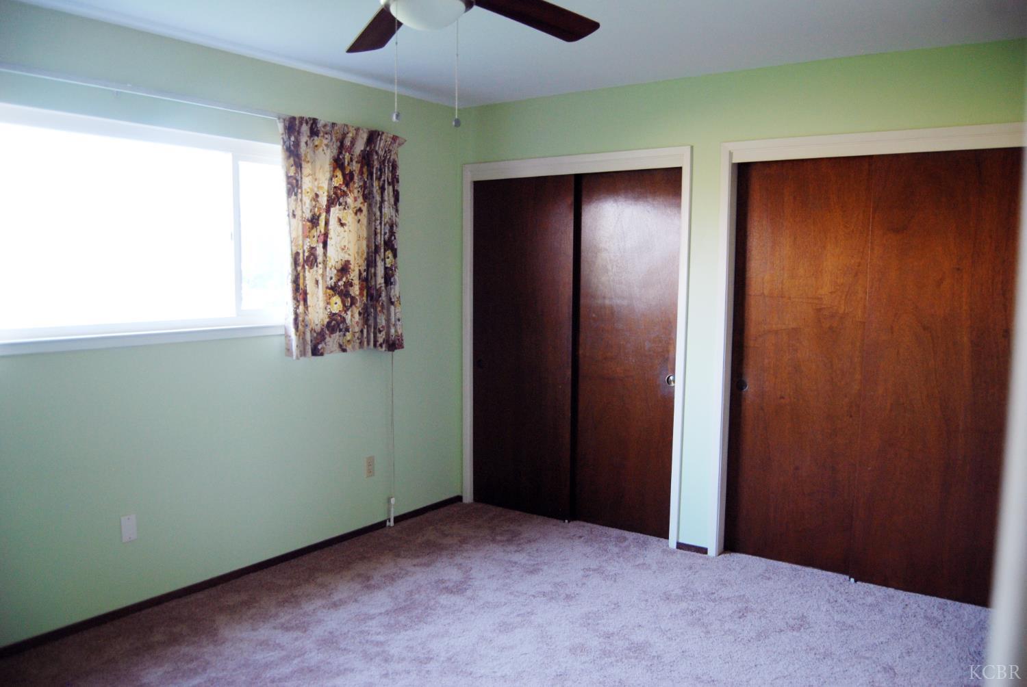 6195 11th Ave, Hanford, CA 93230