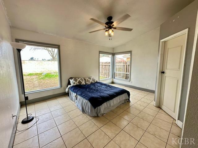 982 Cedarwood St, Hanford, CA 93230