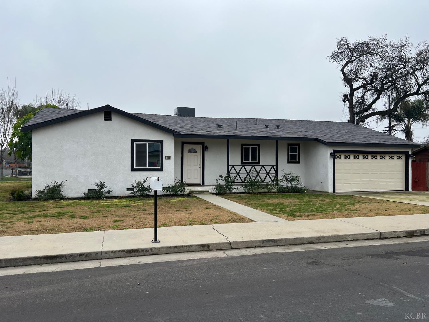 1901 Patterson Ave, Corcoran, CA 93212