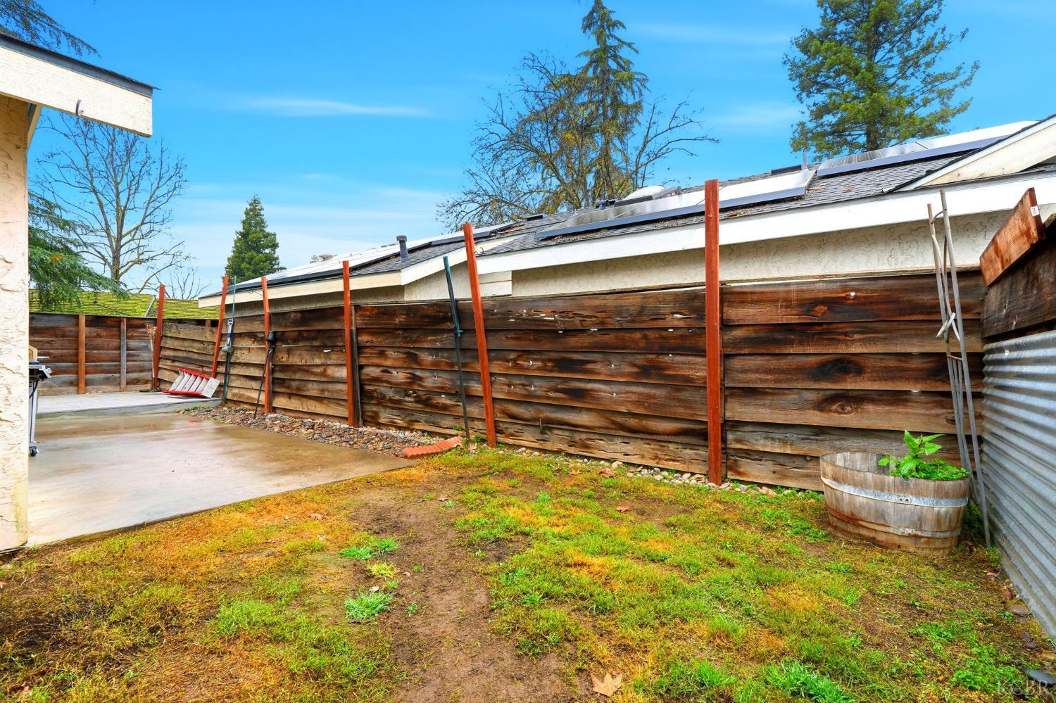 1804 E Vine Ave, Visalia, CA 93292