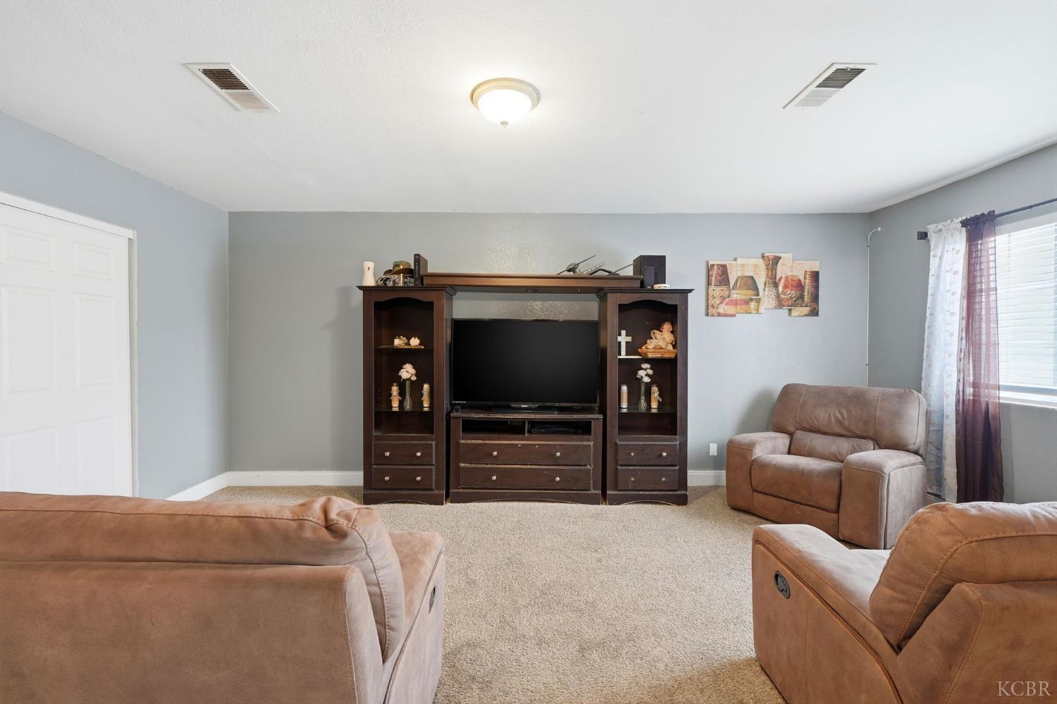 2414 Strepy Ave, Corcoran, CA 93212